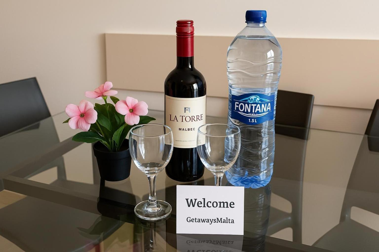סיינט פול ביי Blue Harbour 2 Bedroom Seafront Apartments With Stunning Seaviews - By Getawaysmalta מראה חיצוני תמונה